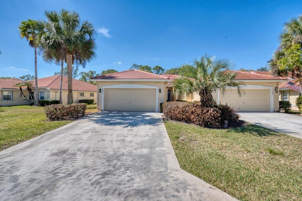 1331 SW Greens Pointe Way, Palm City, FL 34990 Photo