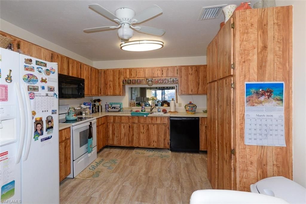 15452 Admiralty Cir, Unit 6, North Fort Myers, FL 33917 Photo