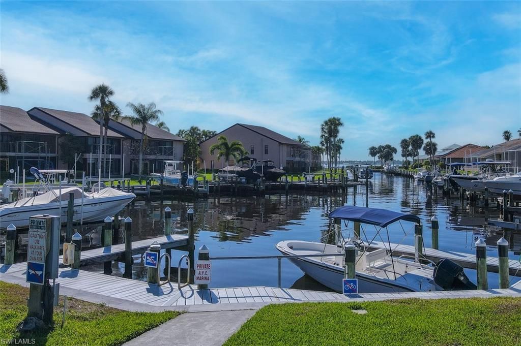 15452 Admiralty Cir, Unit 6, North Fort Myers, FL 33917 Photo