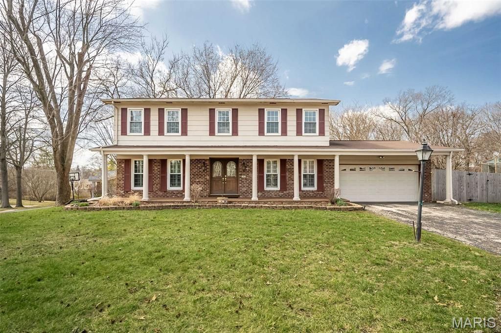 1803 Seven Pines, Saint Louis, MO 63146 Main Photo