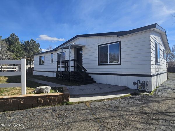 929 Loyola Street, Carson City, NV 89705