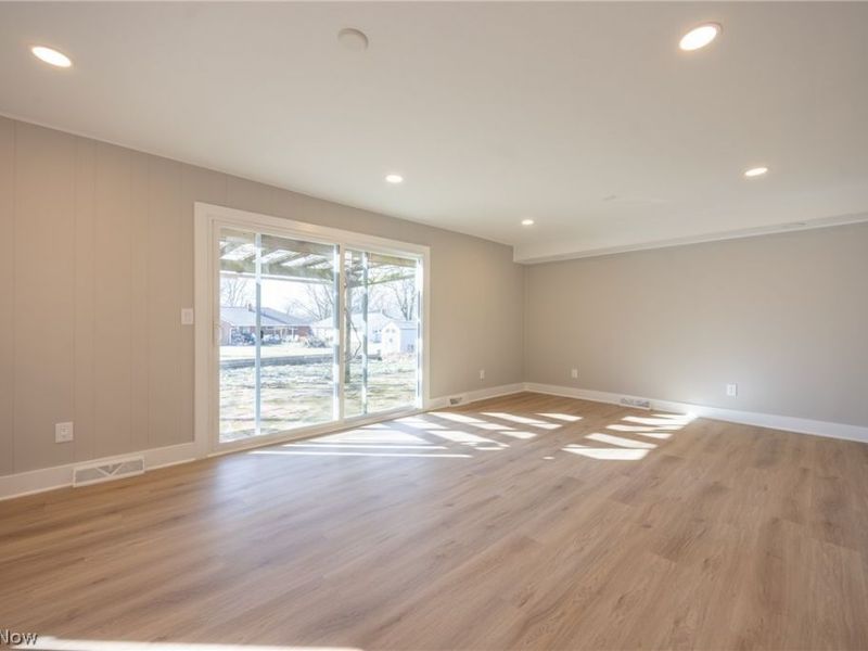 522 Catlin Drive, Richmond Heights, OH 44143 Photo 14