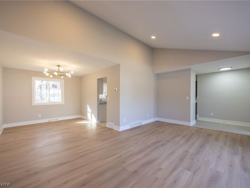 522 Catlin Drive, Richmond Heights, OH 44143 Photo 15