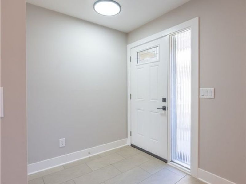 522 Catlin Drive, Richmond Heights, OH 44143 Photo 2