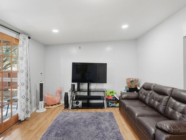 181 Dobie, Wimberley, TX 78676