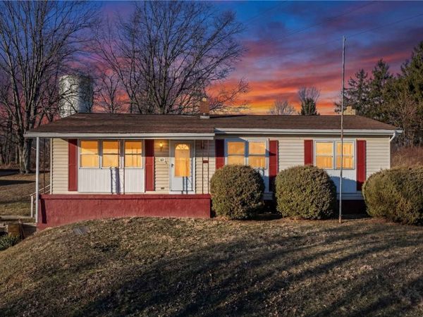 109 New Orchard Dr, Tarentum, PA 15084