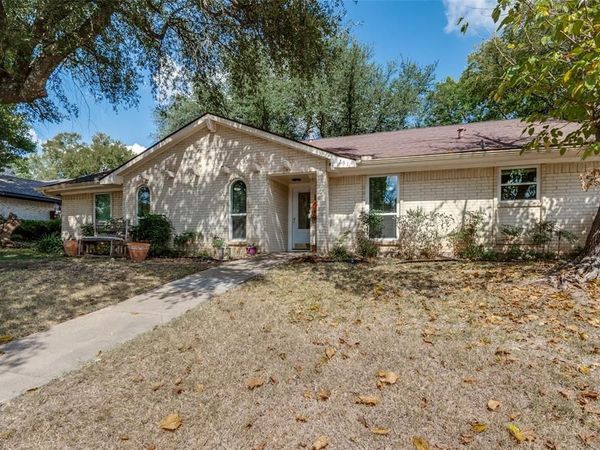 231 Larry Drive, Duncanville, TX 75137