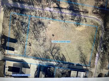 4th & Gold Gold Street, Paola, KS 66071