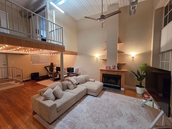 155 Brookline St., Unit 2, Cambridge, MA 02139