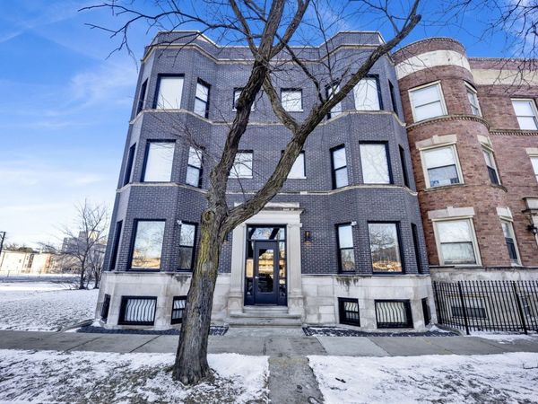 4911 S Calumet Avenue , Unit 2N, Chicago, IL 60615