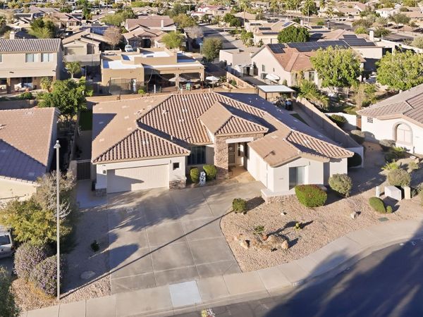 14426 W AVALON Drive, Goodyear, AZ 85395