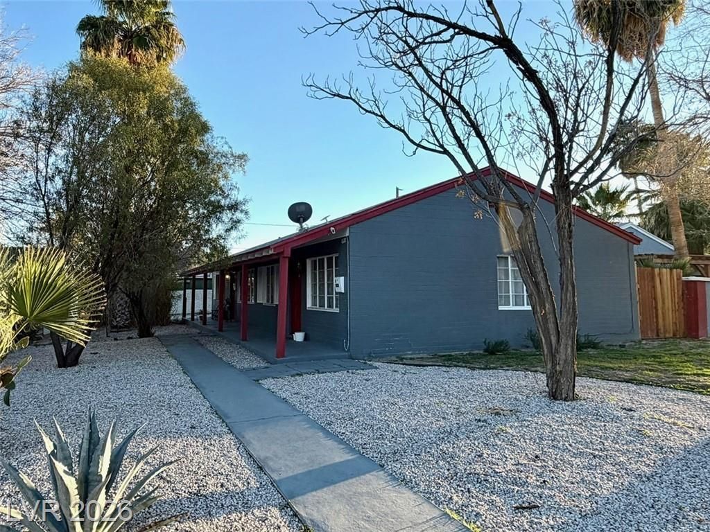 1622 Thelma Lane, Las Vegas, NV 89104 Main Photo