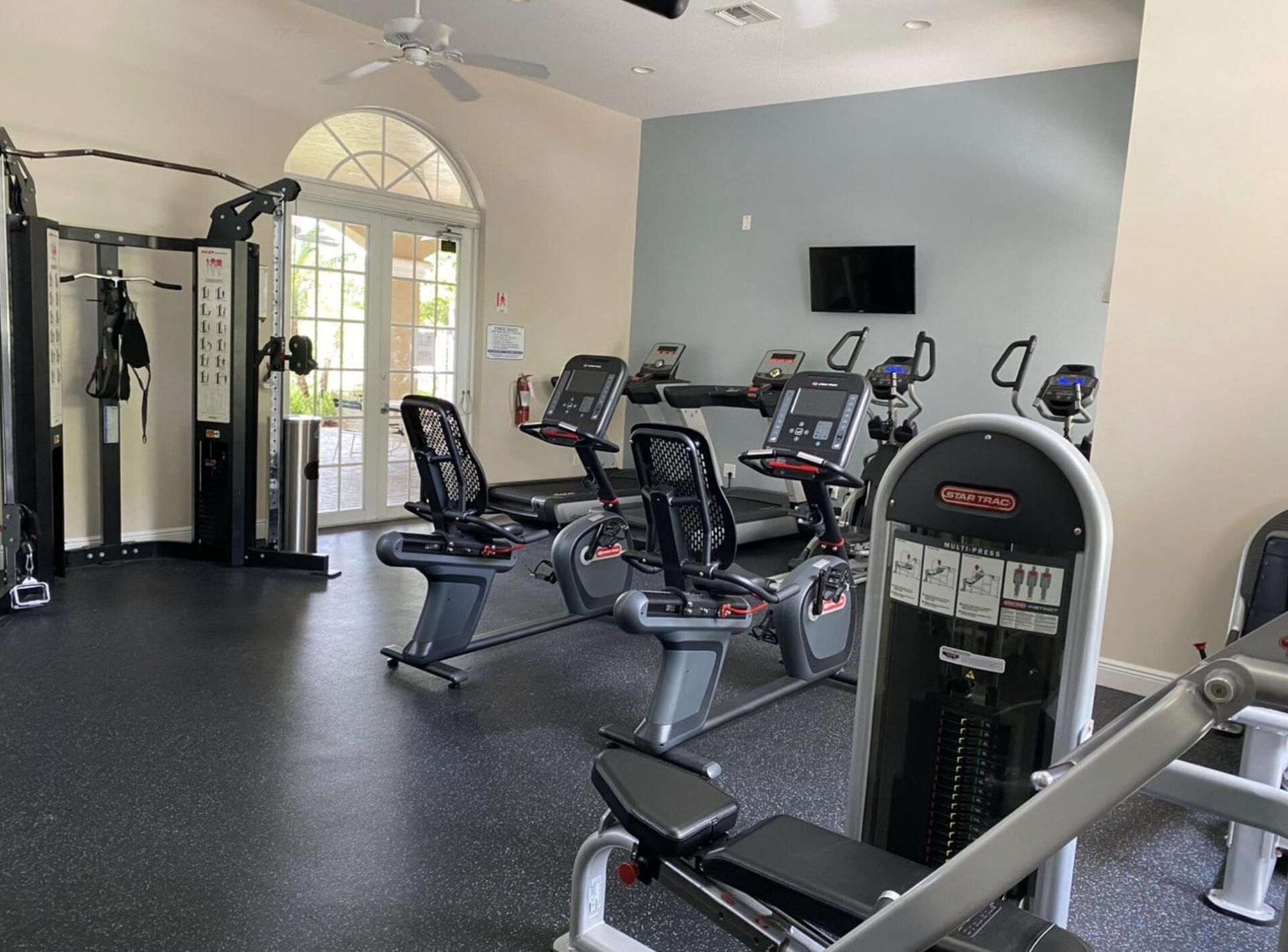 333 Berenger Walk, Royal Palm Beach, FL 33414 Photo