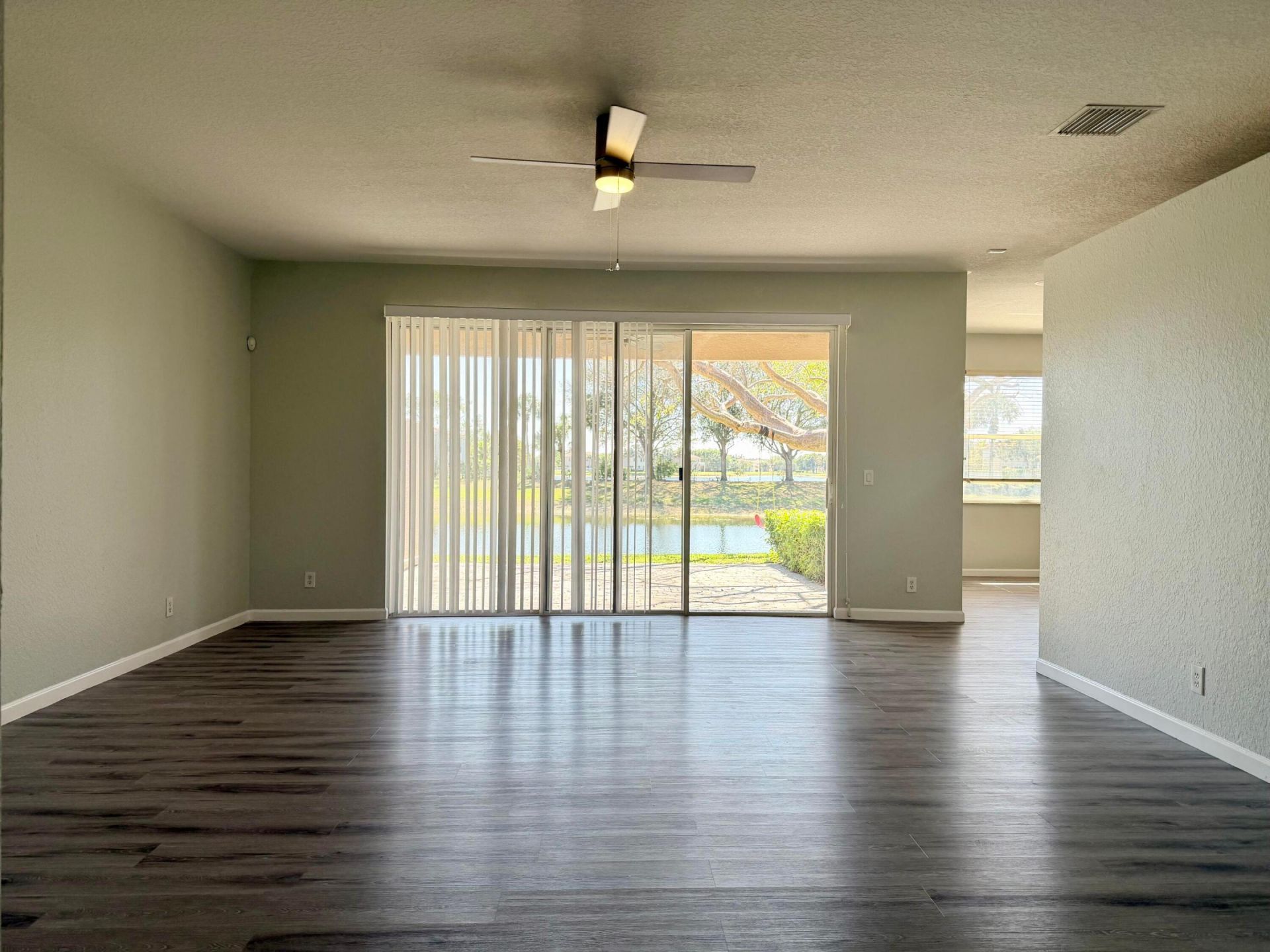 333 Berenger Walk, Royal Palm Beach, FL 33414 Photo