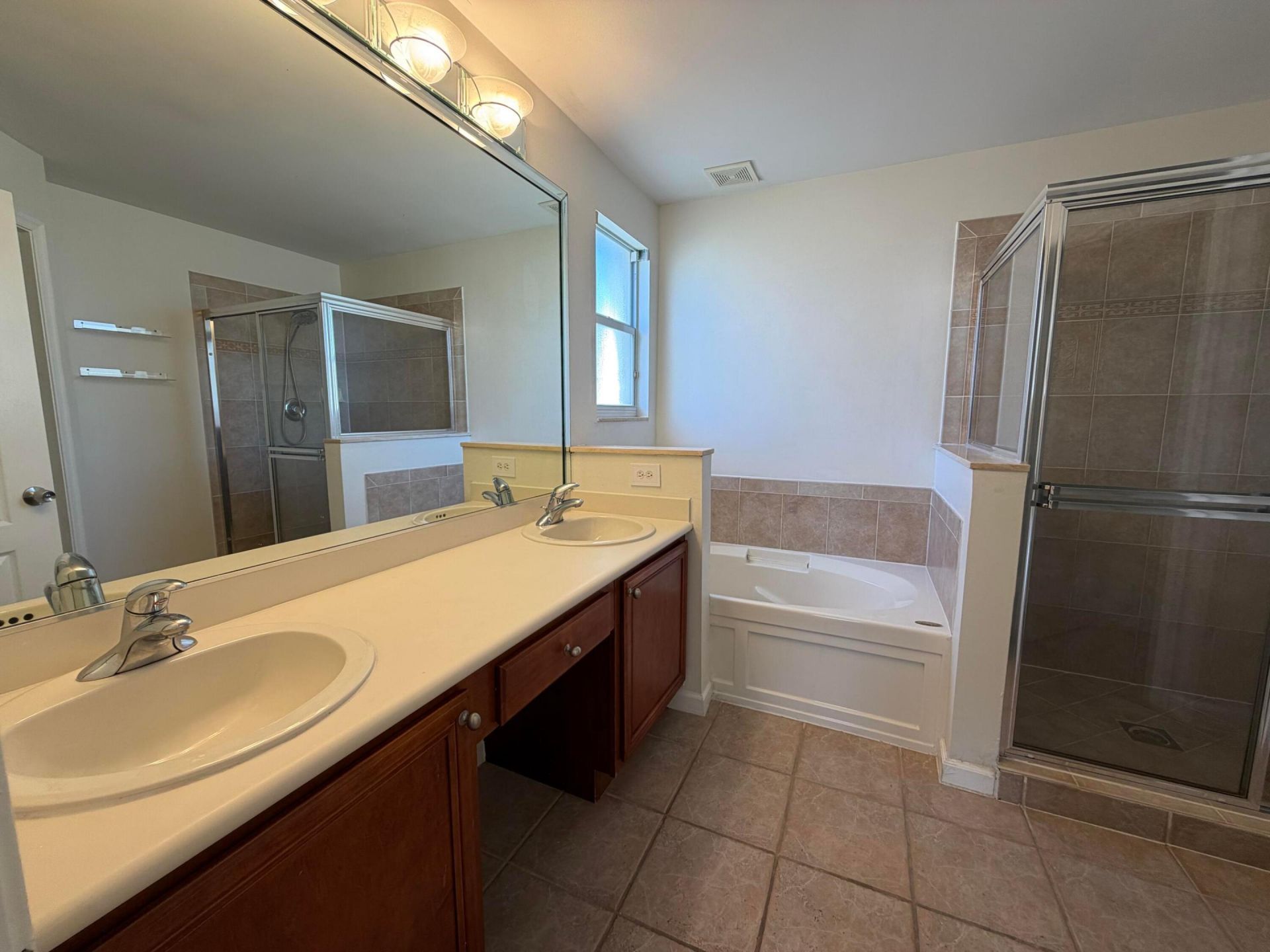 333 Berenger Walk, Royal Palm Beach, FL 33414 Photo