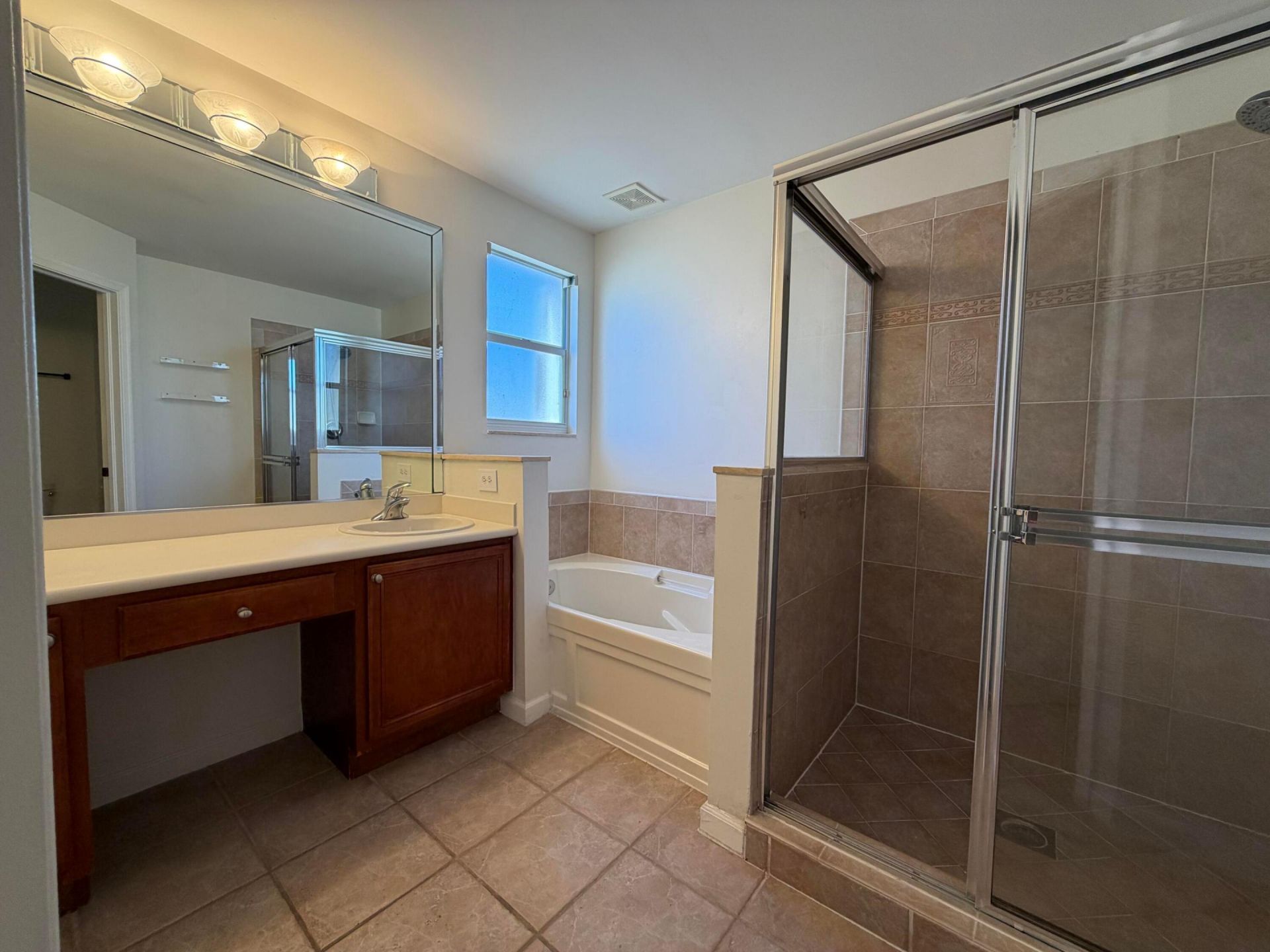 333 Berenger Walk, Royal Palm Beach, FL 33414 Photo