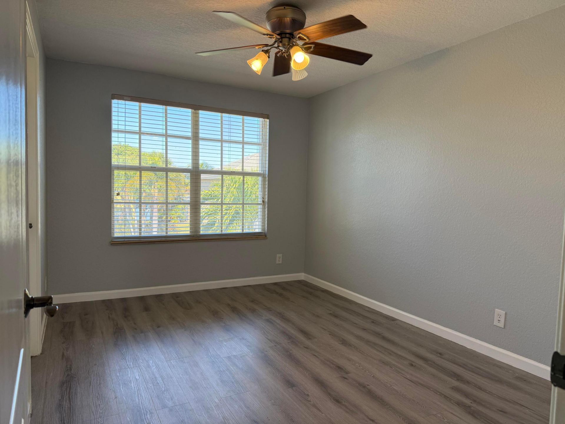 333 Berenger Walk, Royal Palm Beach, FL 33414 Photo