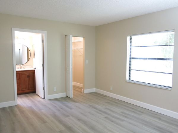 3013 NW 92nd Avenue, Coral Springs, FL 33065