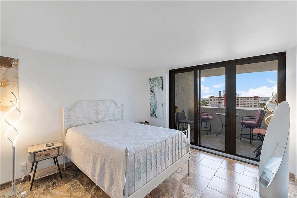 2017 S Ocean Dr, Unit PH6, Hallandale Beach, FL 33009 Photo