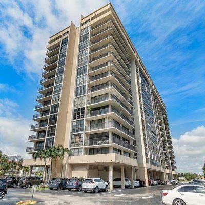 2017 S Ocean Dr, Unit PH6, Hallandale Beach, FL 33009 Photo