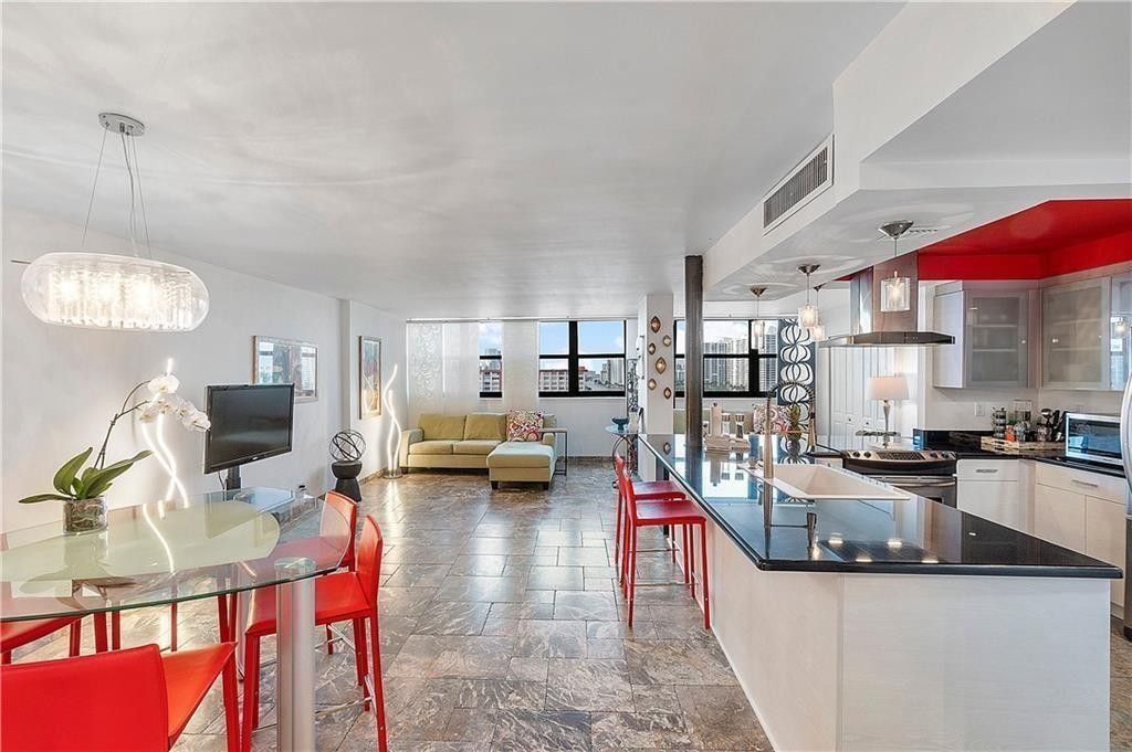 2017 S Ocean Dr, Unit PH6, Hallandale Beach, FL 33009 Photo