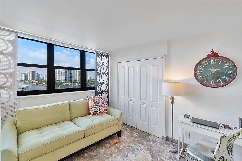 2017 S Ocean Dr, Unit PH6, Hallandale Beach, FL 33009 Photo