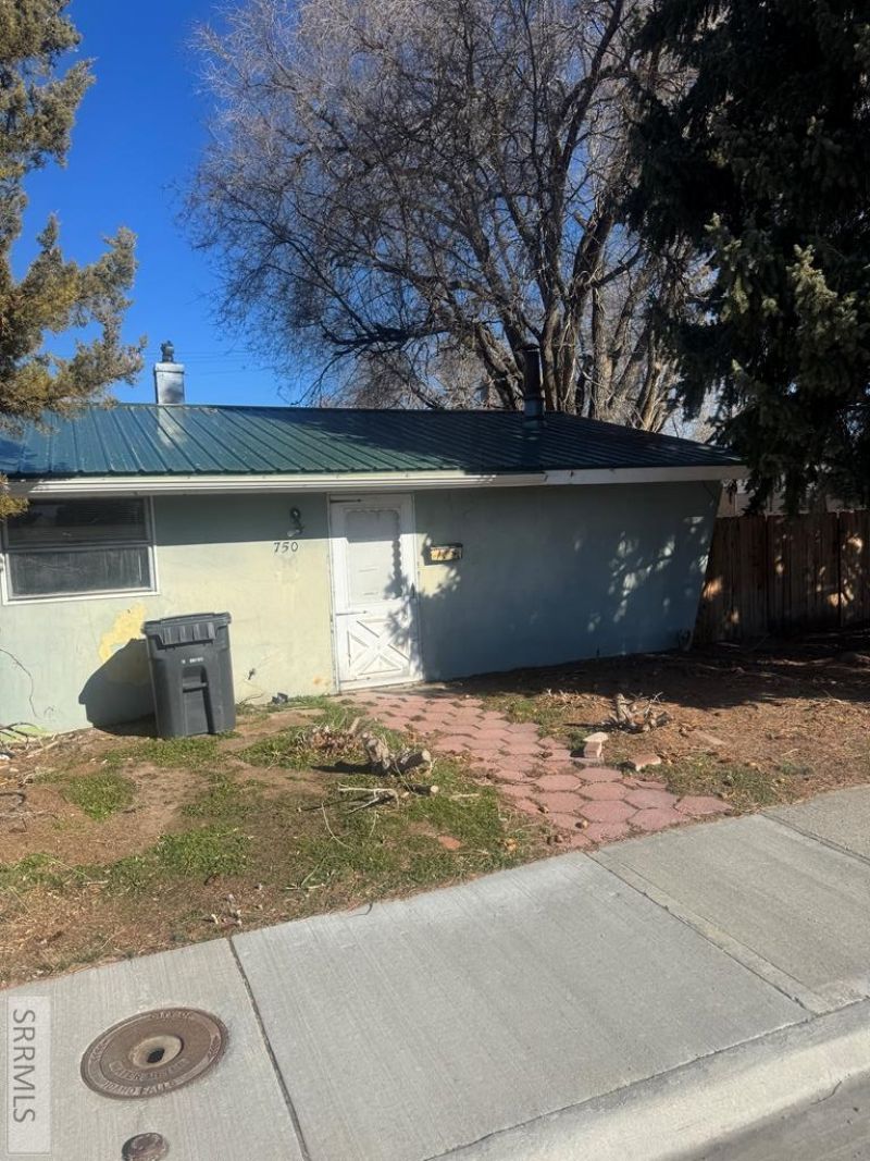 750 NE Bonneville Drive, Idaho Falls, ID 83401 Main Photo