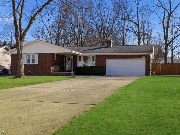 1853 Lancaster Drive, Youngstown, OH 44511