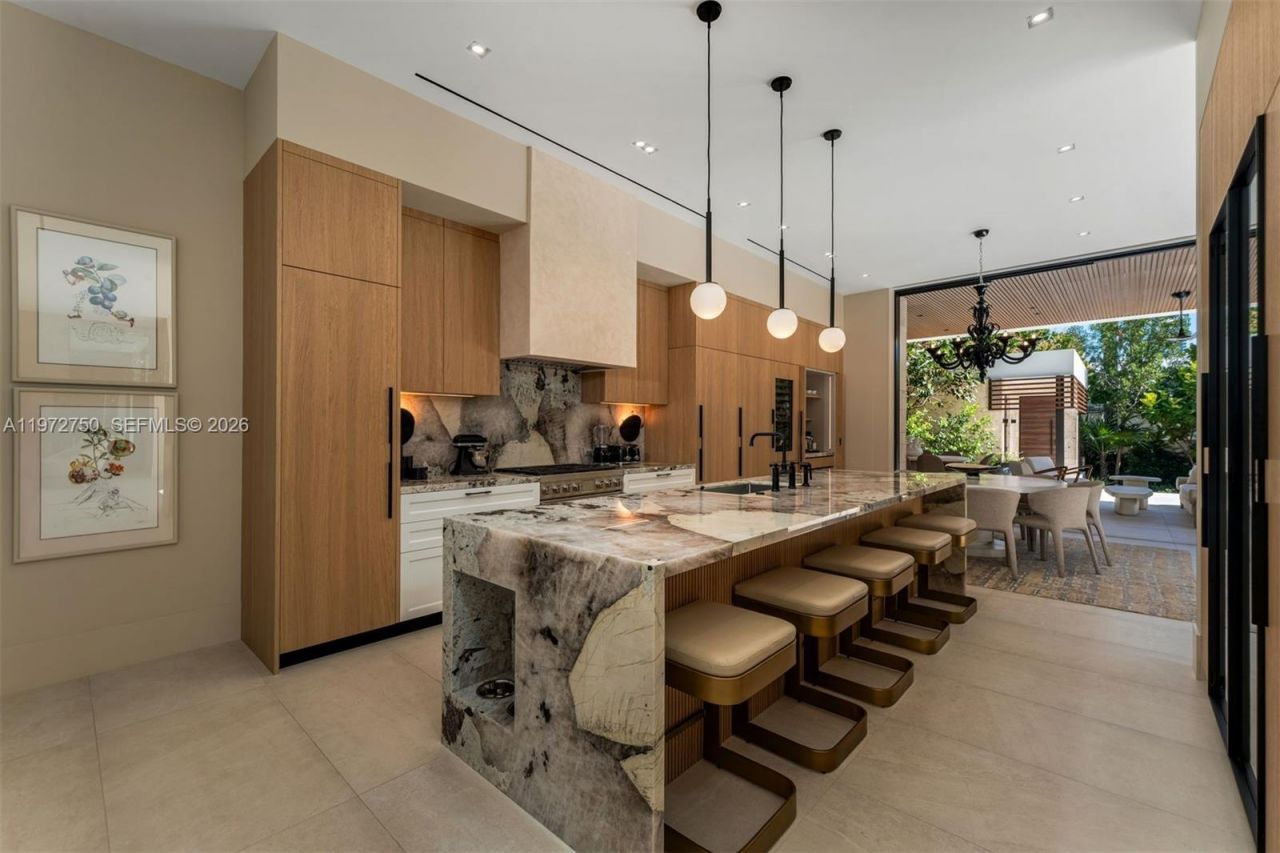 2145 Meridian Ave , Miami Beach, FL 33139 Photo