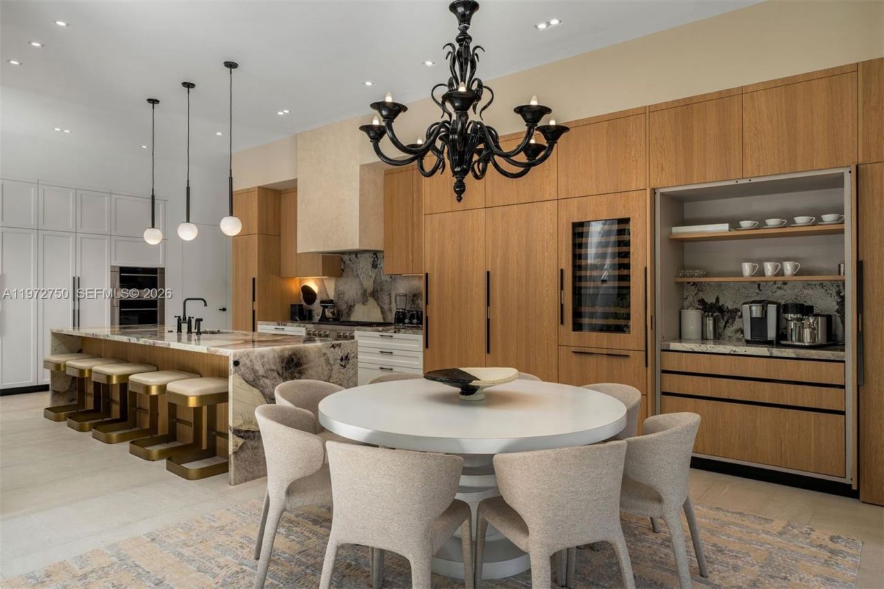 2145 Meridian Ave , Miami Beach, FL 33139 Photo