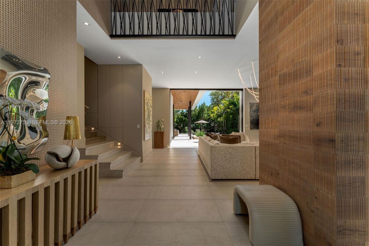 2145 Meridian Ave , Miami Beach, FL 33139 Photo