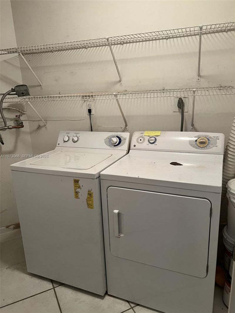 10229 NW 9th St Cir , Unit 213-2, Miami, FL 33172 Photo