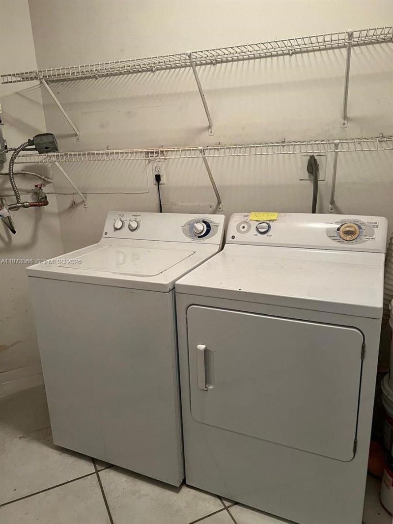 10229 NW 9th St Cir , Unit 213-2, Miami, FL 33172 Photo