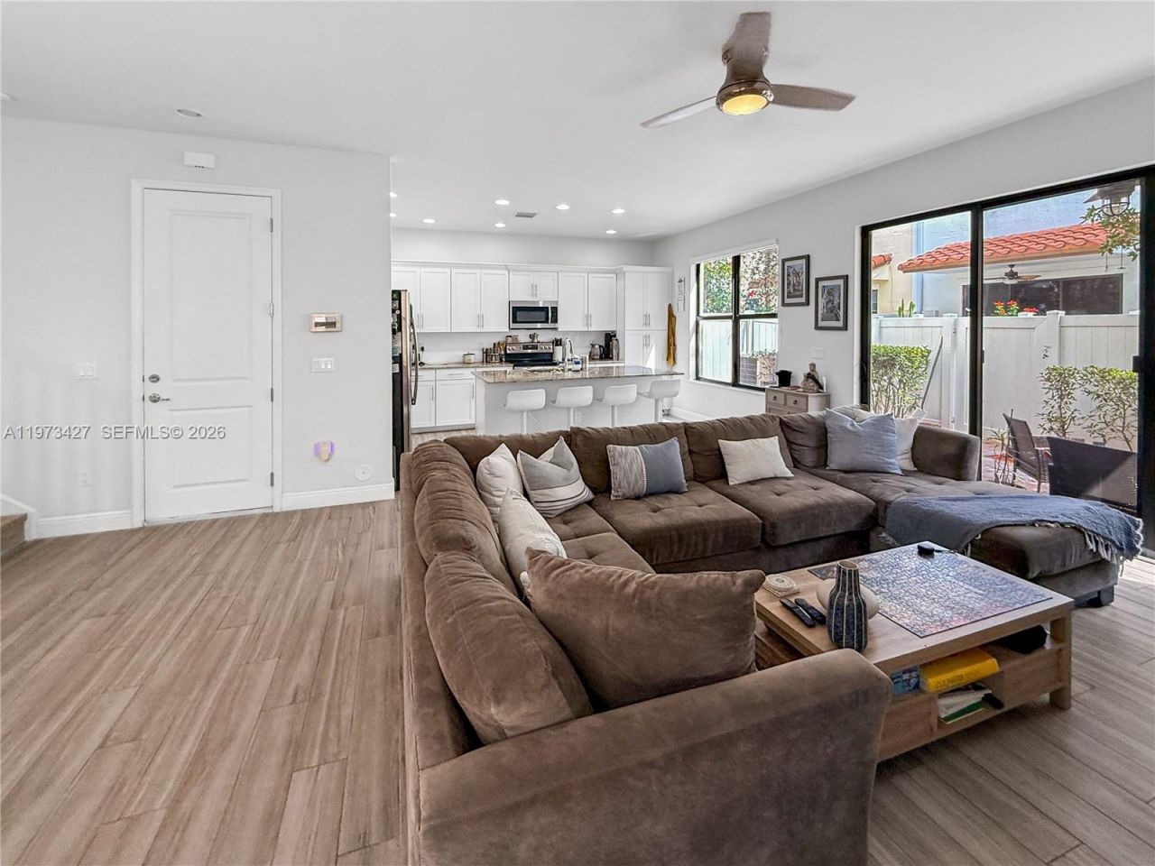 135 NW 209th Trl , Pembroke Pines, FL 33029 Photo