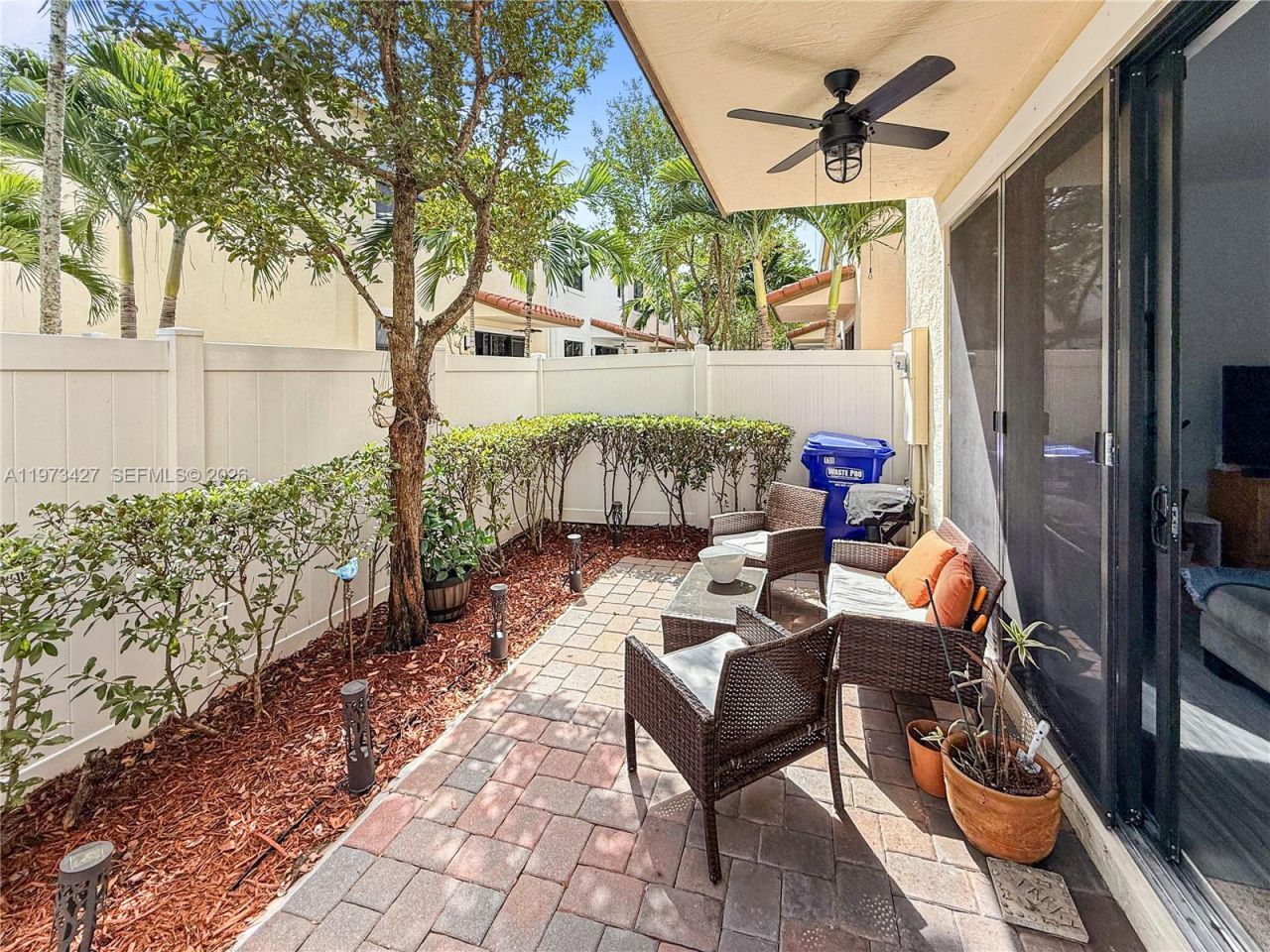 135 NW 209th Trl , Pembroke Pines, FL 33029 Photo