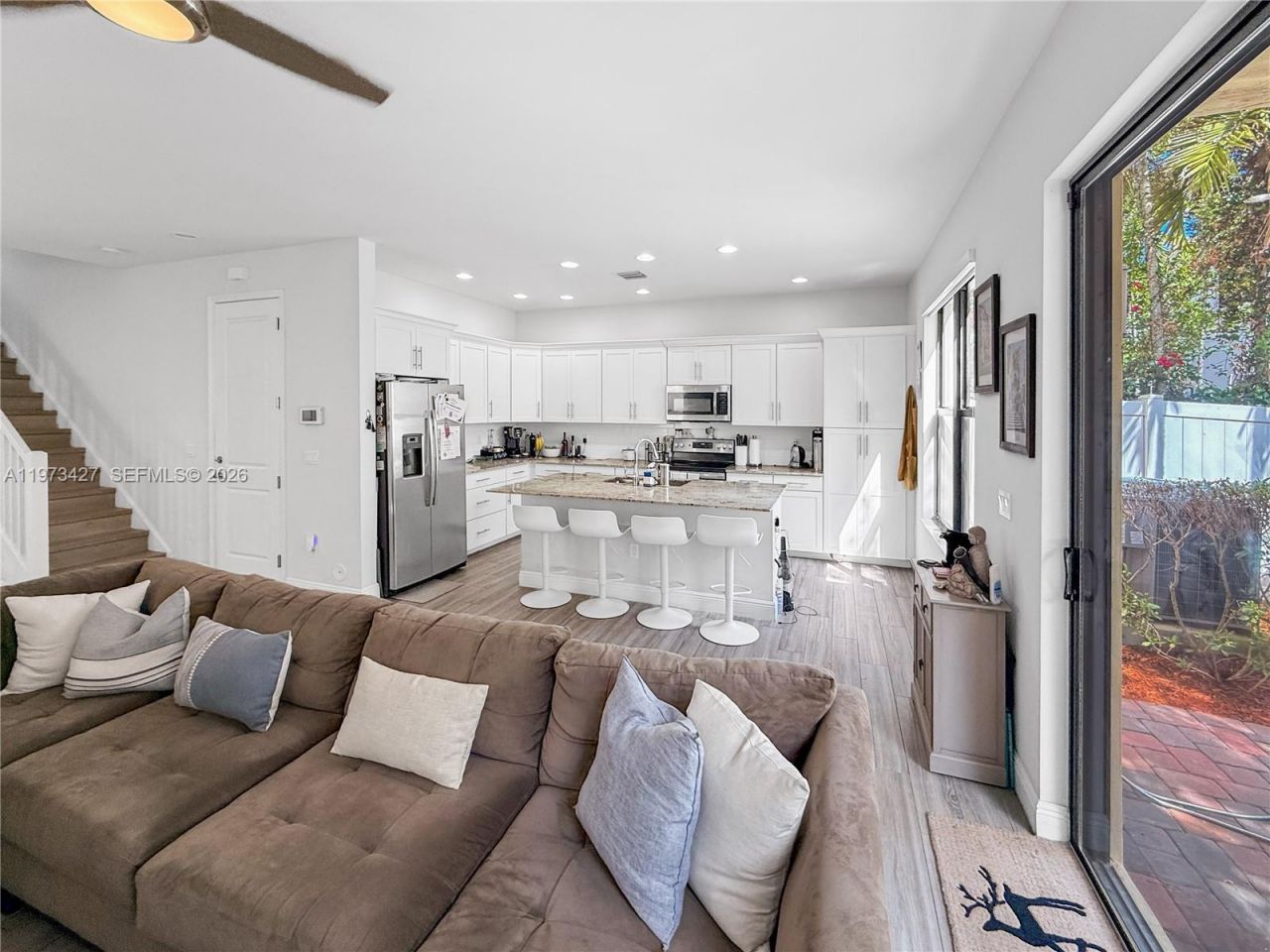 135 NW 209th Trl , Pembroke Pines, FL 33029 Photo