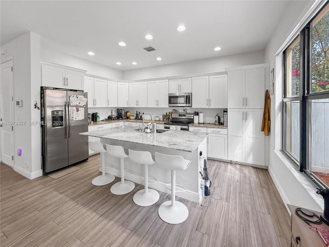 135 NW 209th Trl , Pembroke Pines, FL 33029 Photo