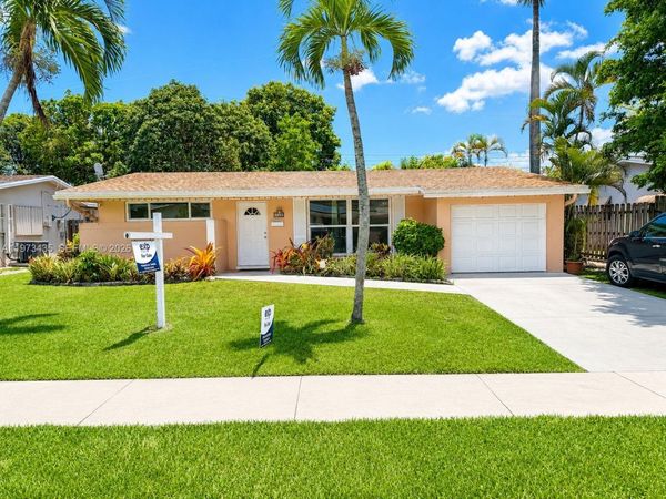 6560 NW 25th Ct, Sunrise, FL 33313