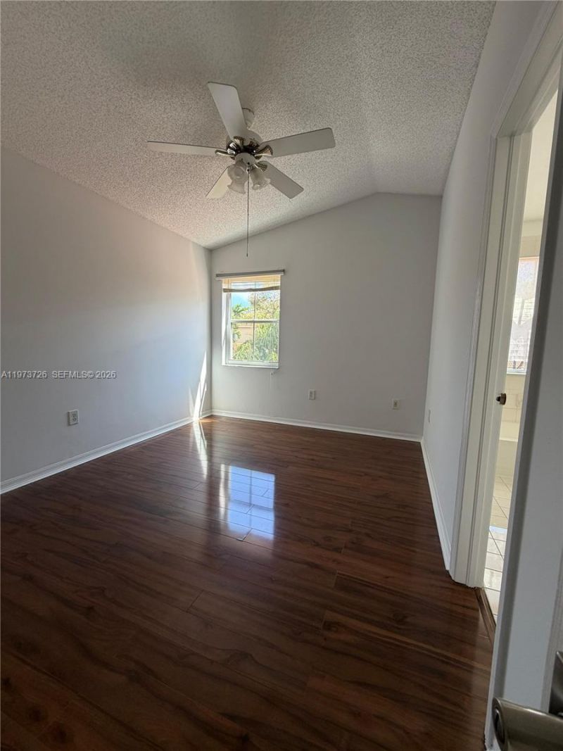 1534 Weeping Willow Way, Unit 1534, Hollywood, FL 33019 Photo