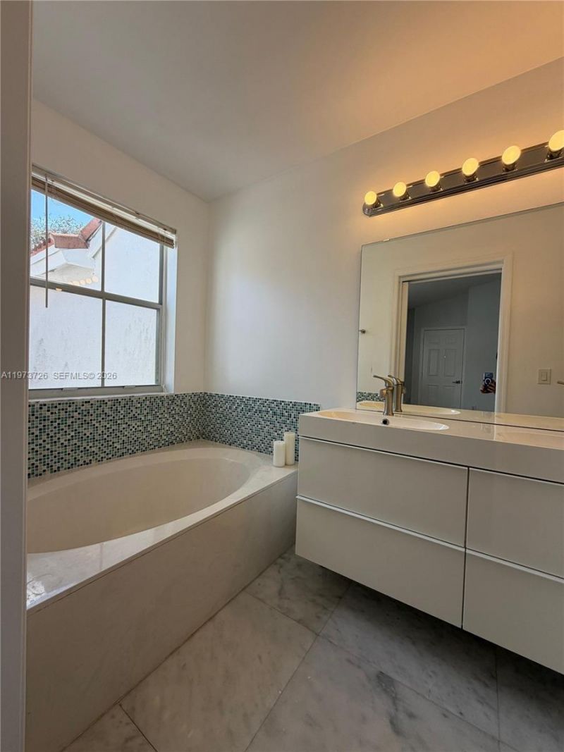 1534 Weeping Willow Way, Unit 1534, Hollywood, FL 33019 Photo