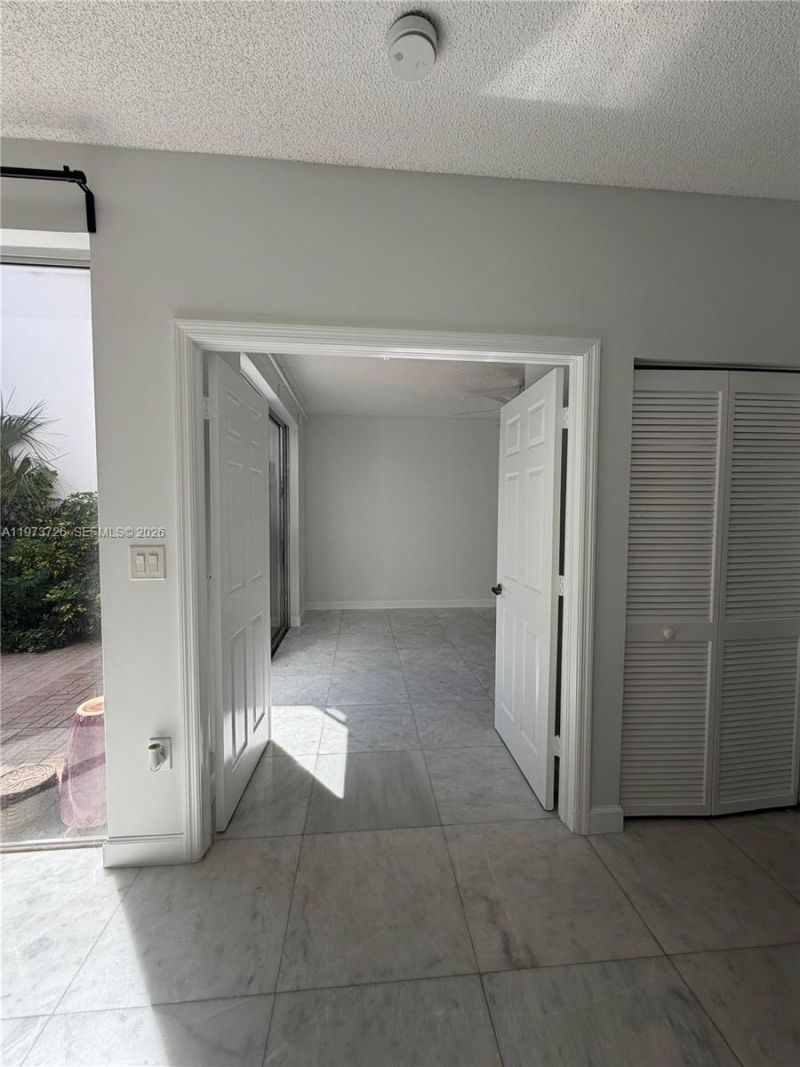 1534 Weeping Willow Way, Unit 1534, Hollywood, FL 33019 Photo
