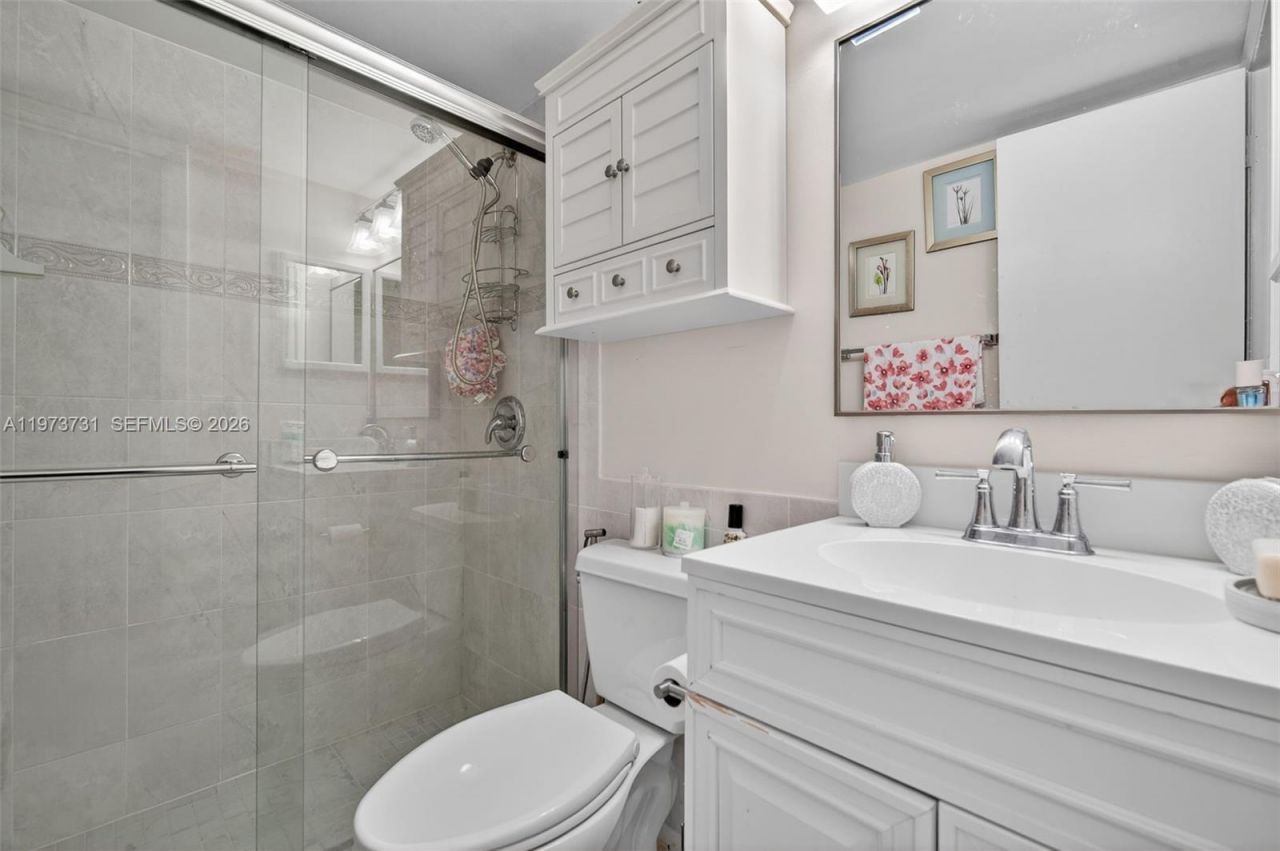 8851 Sunrise Lakes Blvd , Unit 116, Sunrise, FL 33322 Photo