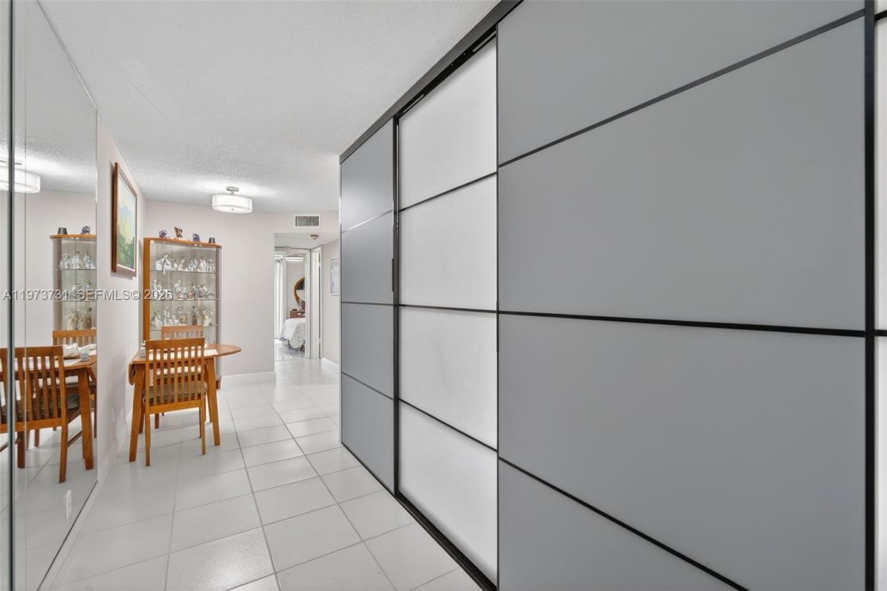8851 Sunrise Lakes Blvd , Unit 116, Sunrise, FL 33322 Photo