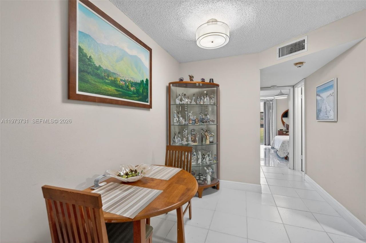 8851 Sunrise Lakes Blvd , Unit 116, Sunrise, FL 33322 Photo