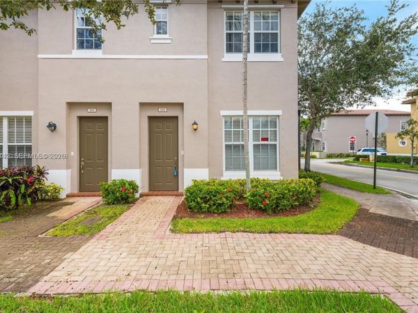 604 SW 147th Ave , Unit 1-37, Pembroke Pines, FL 33027