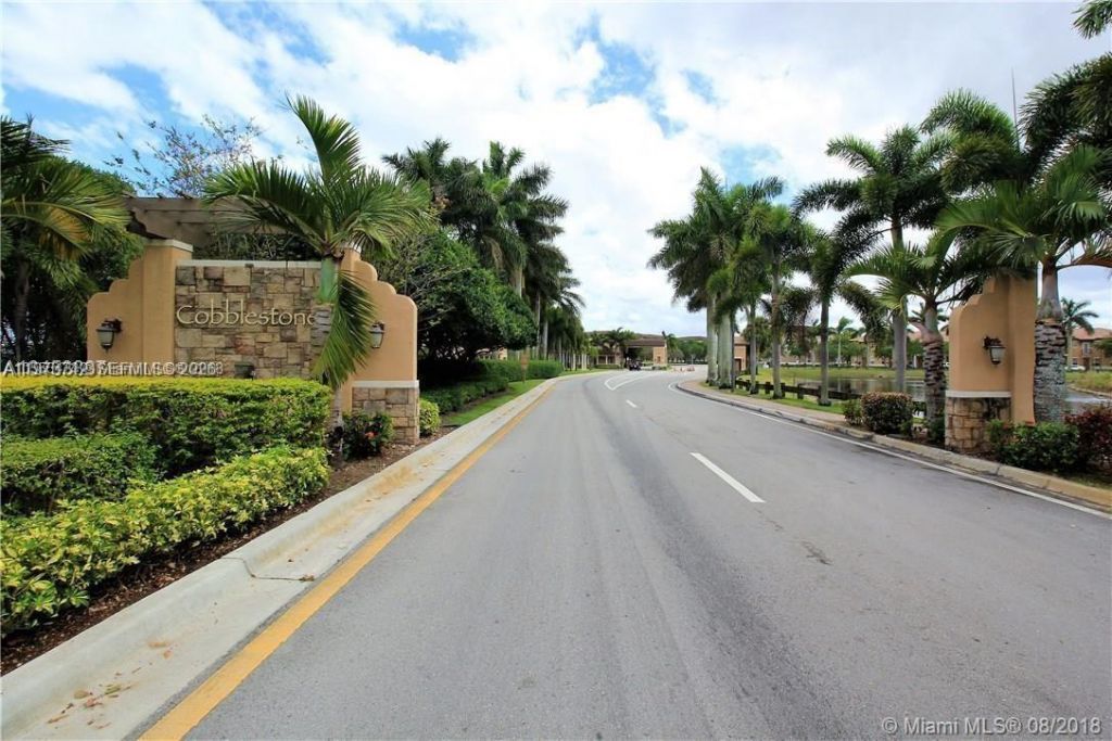 604 SW 147th Ave , Unit 1-37, Pembroke Pines, FL 33027 Photo