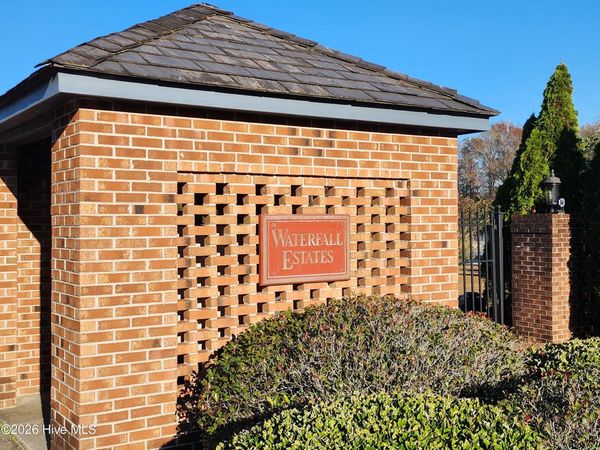 7 Waterfall Drive, Whiteville, NC 28472