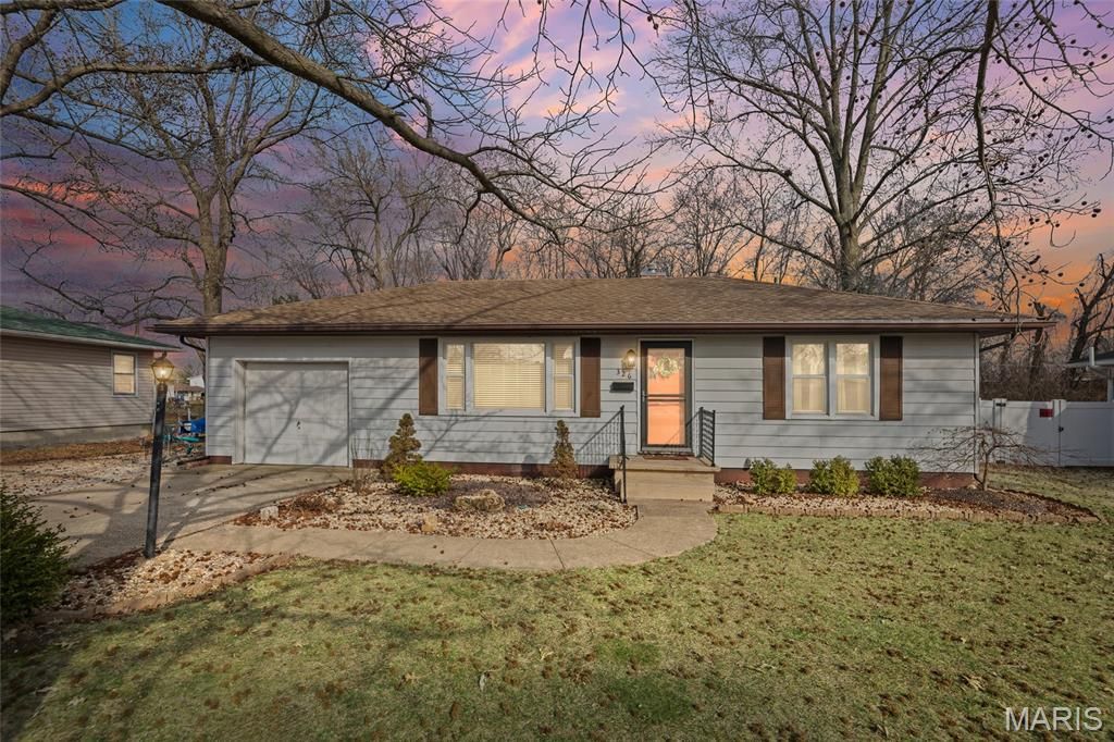 326 Silver Street, Bethalto, IL 62010 Main Photo