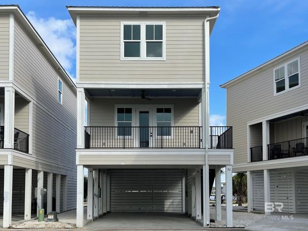 951 W Lagoon Avenue, Unit B, Gulf Shores, AL 36542