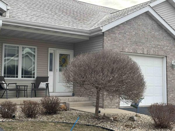 605 Nightingale Lane, Cottage Grove, WI 53527